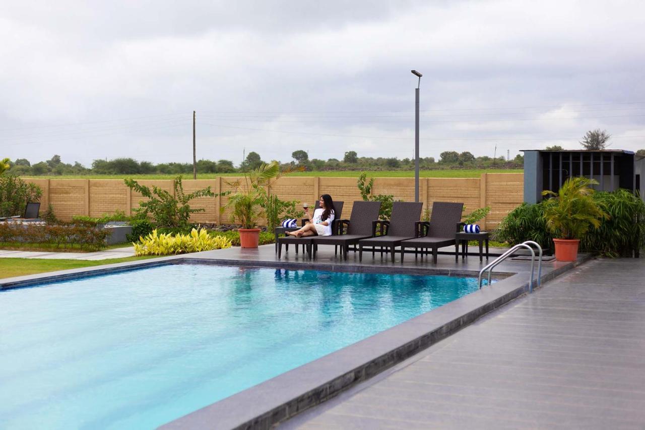 Le Bon Horizon: Hillside Elegance with Pool and Gazebo near Sula Villa Nashik Exterior photo